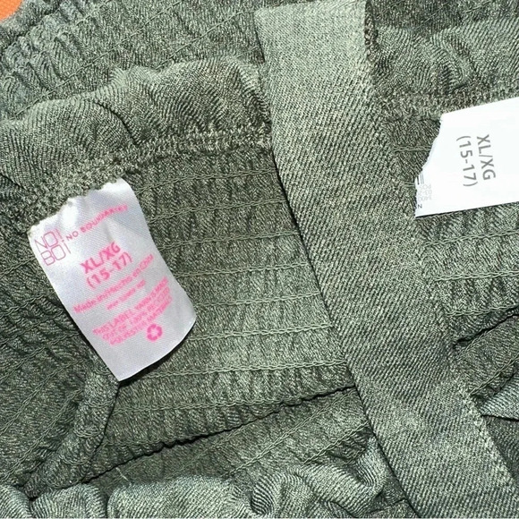 No Boundaries XL‎ army Green lightweight cropped jumper Beachy casual - Picture 5 of 5